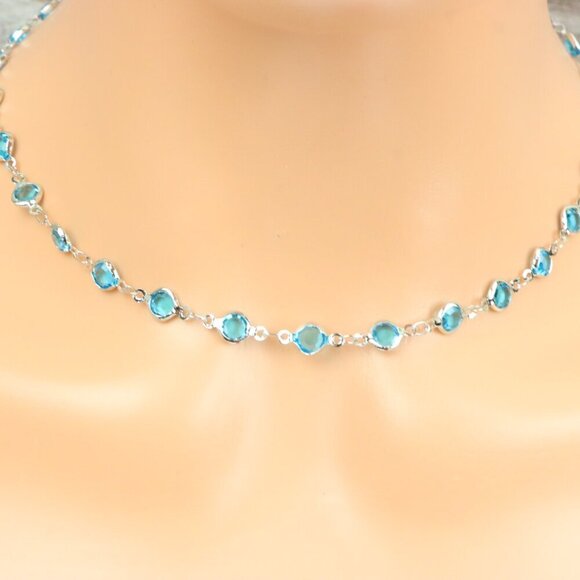 "Minimalist Necklace – Timeless, Elegant Jewelry for Her, MAR091093 - Picture 6 of 10